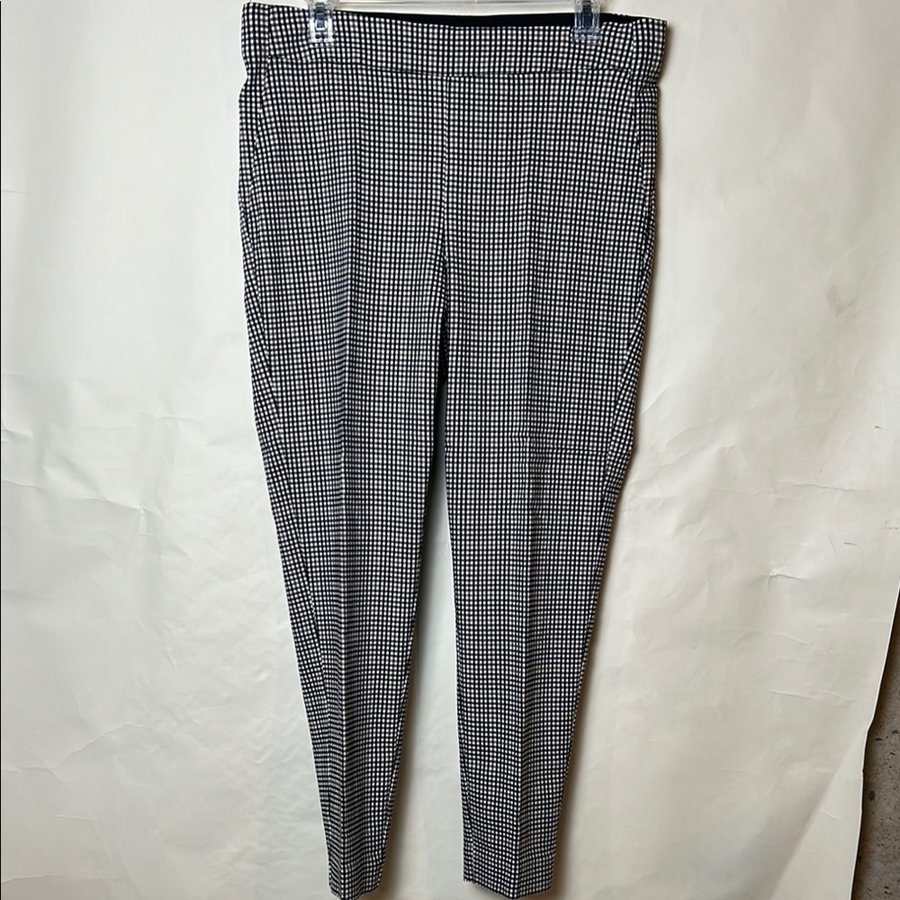 Maurices Black and White Ankle Cropped Pants with Windowpane Pattern